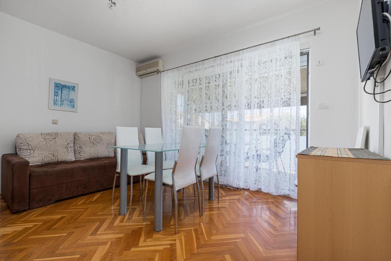 Apartamento Haus Eva Novigrad Istria Exterior foto