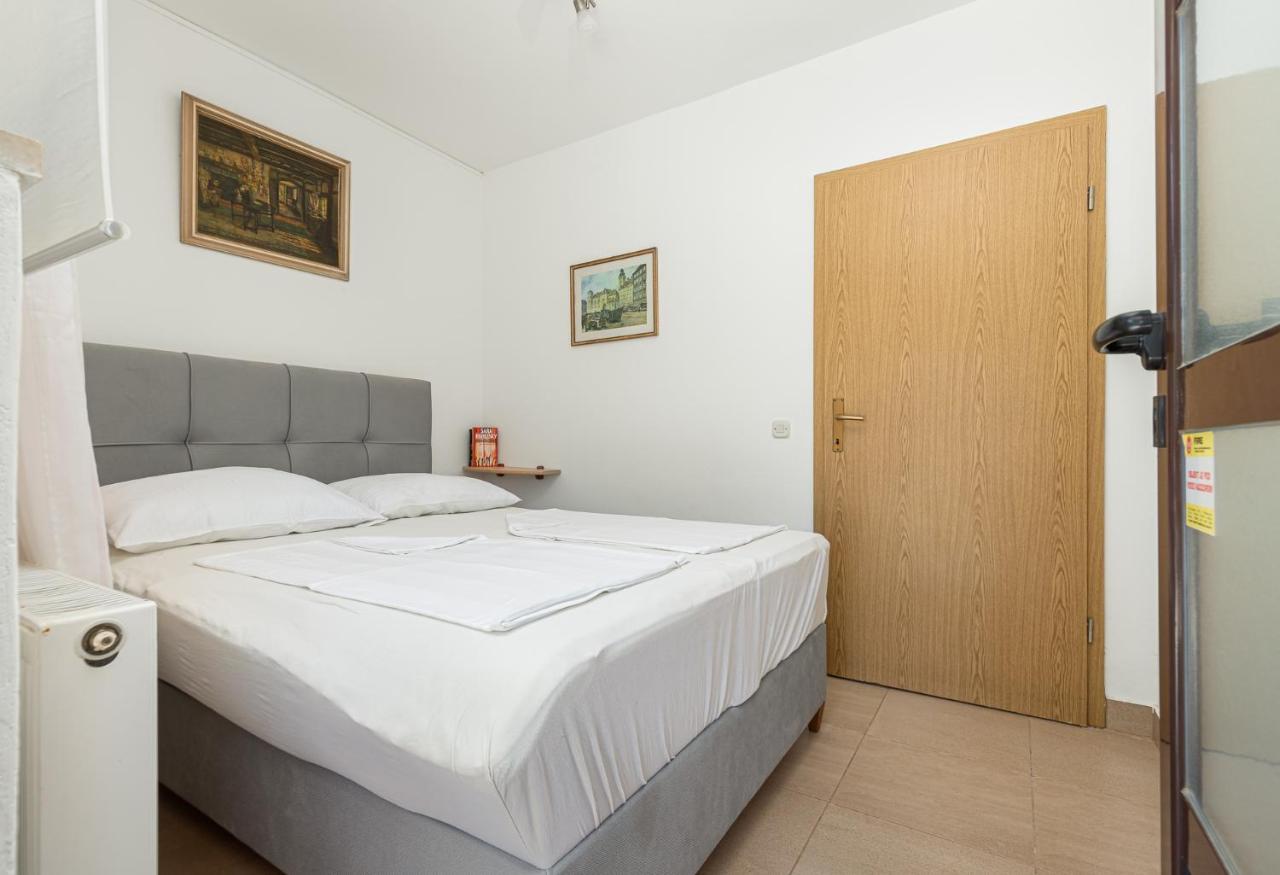 Apartamento Haus Eva Novigrad Istria Exterior foto