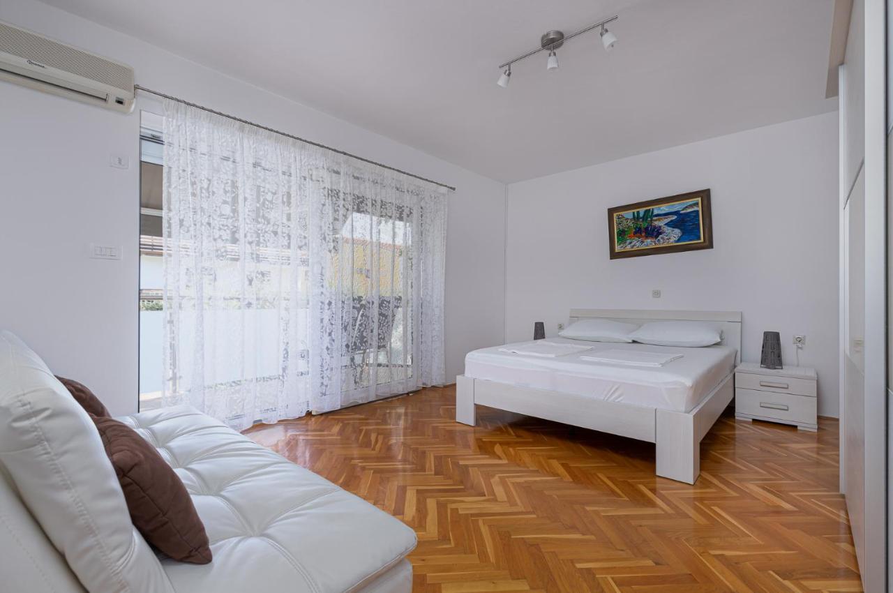 Apartamento Haus Eva Novigrad Istria Exterior foto