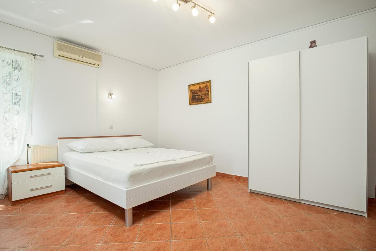 Apartamento Haus Eva Novigrad Istria Exterior foto