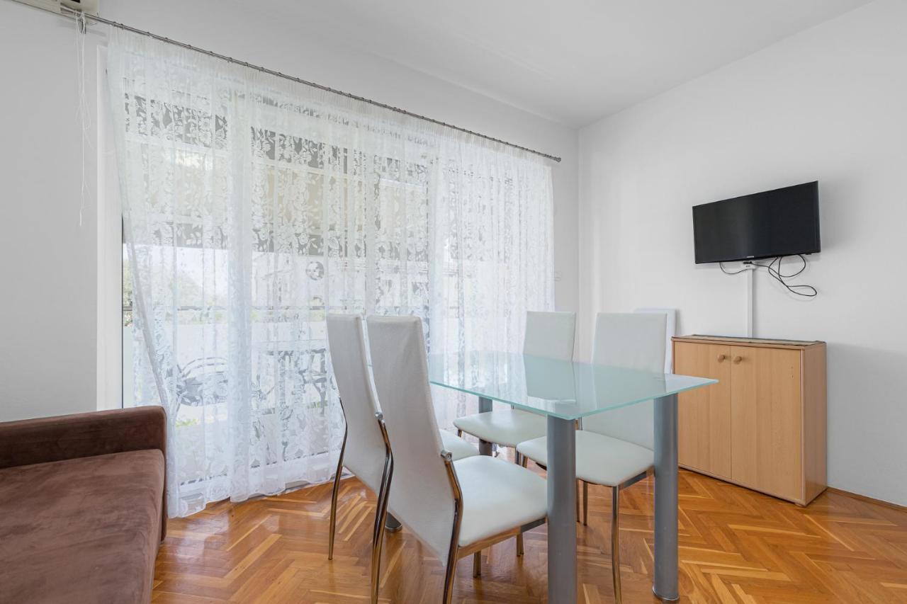 Apartamento Haus Eva Novigrad Istria Exterior foto