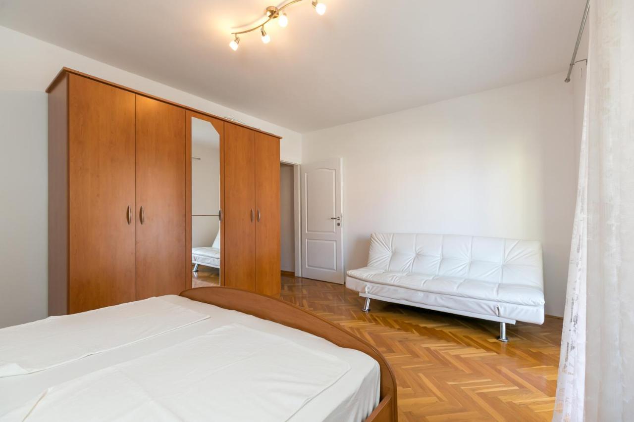 Apartamento Haus Eva Novigrad Istria Exterior foto