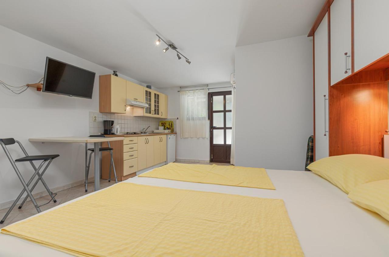 Apartamento Haus Eva Novigrad Istria Exterior foto